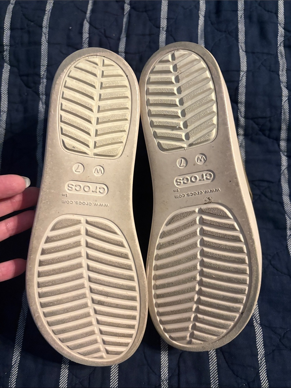 CROCS Women's Tan Sculpted Strap Sandals - Picture 5 of 5